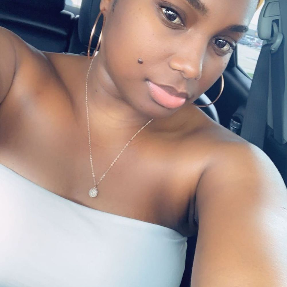 Meet your Posher, Pamella